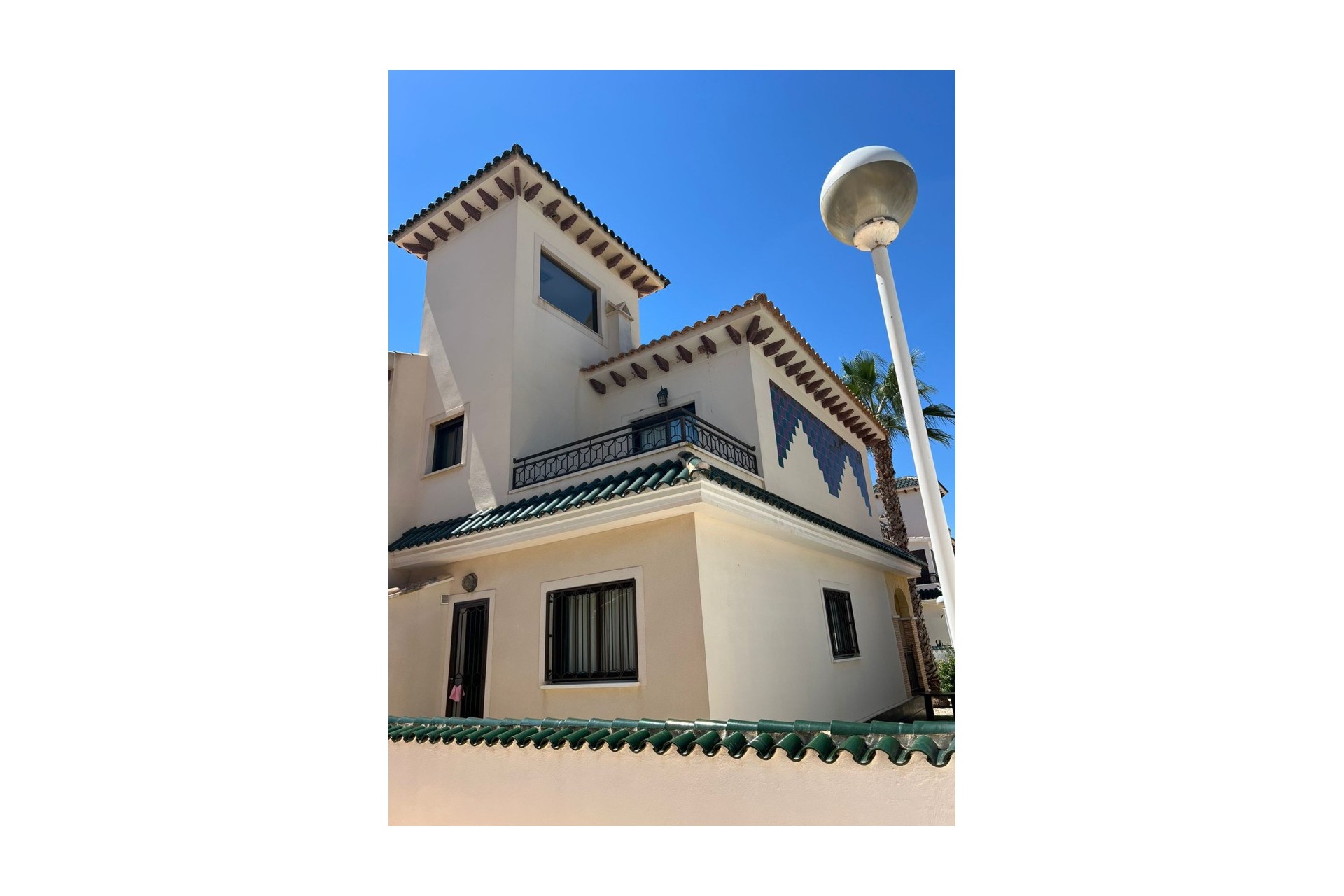 Brukt - Town House -
Ciudad Quesada - Costa Blanca