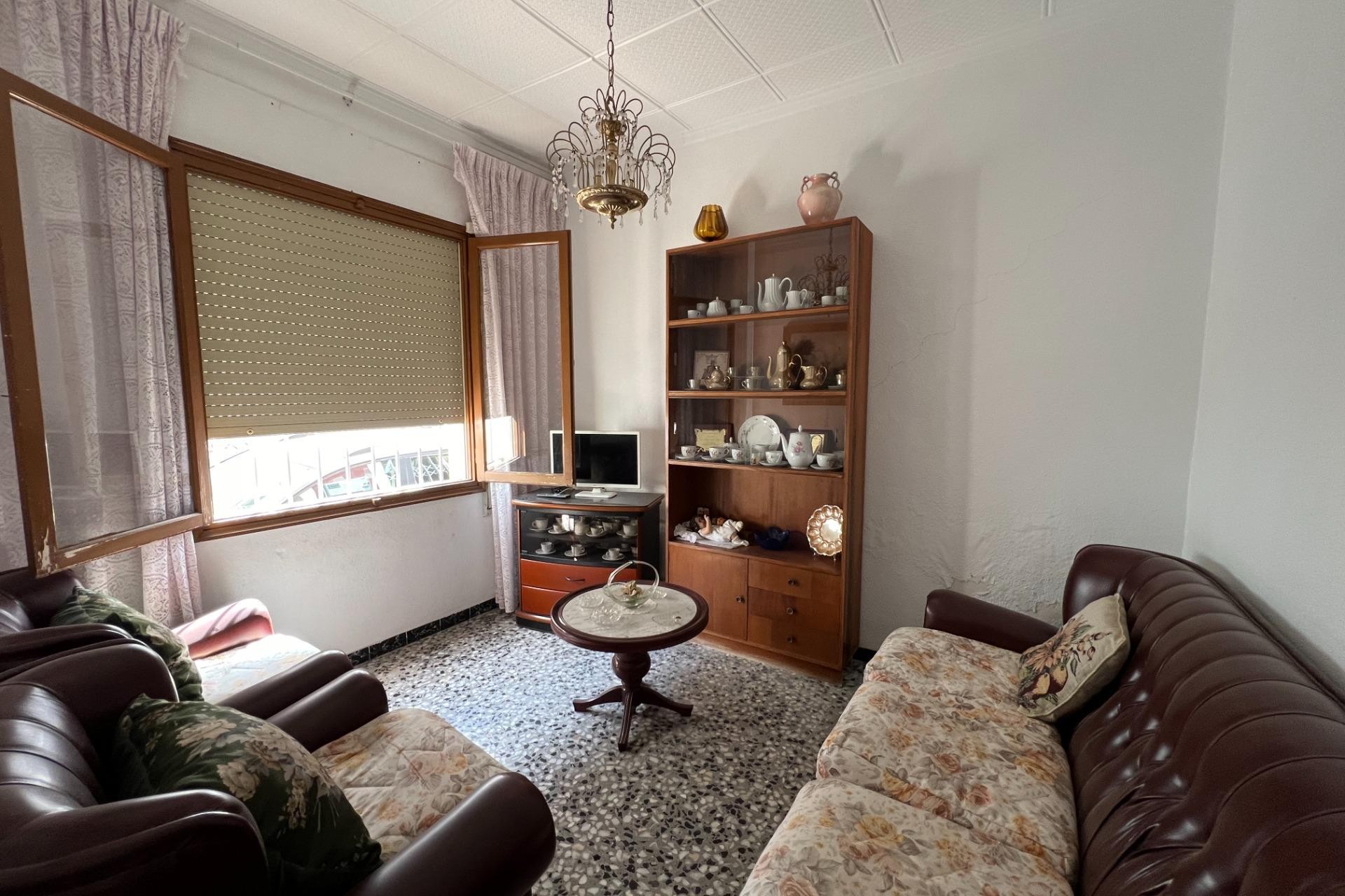 Brukt - Town House -
Dolores - Centro