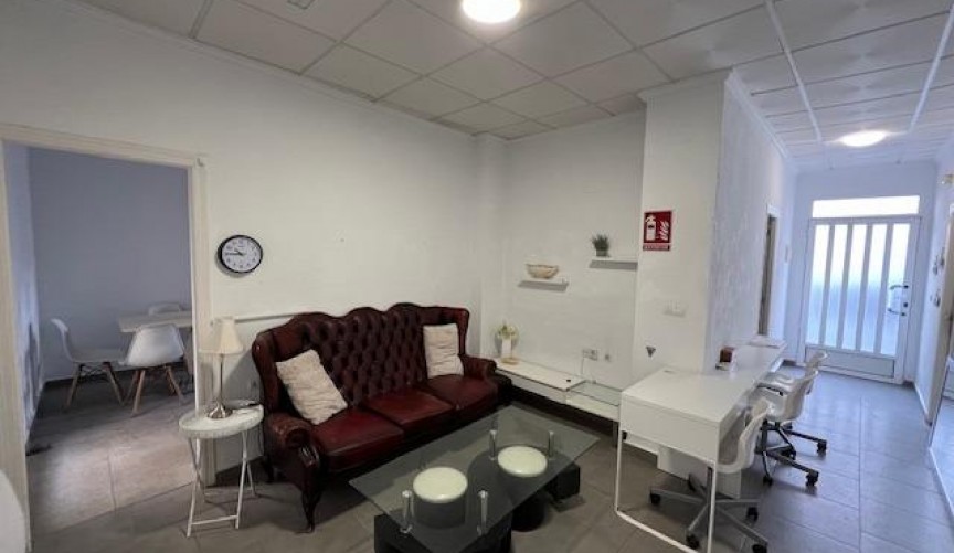 Brukt - Town House -
Dolores - Centro