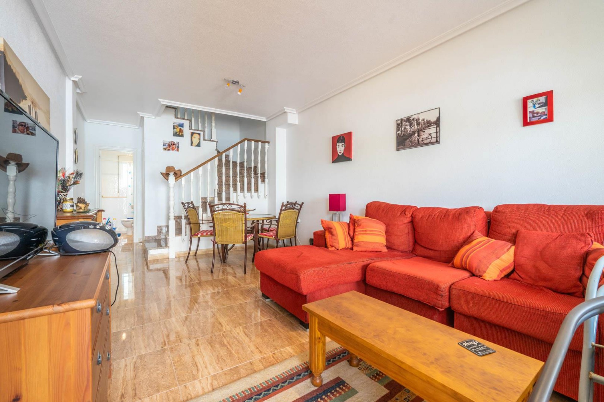 Brukt - Town House -
Dolores de Pacheco - Inland