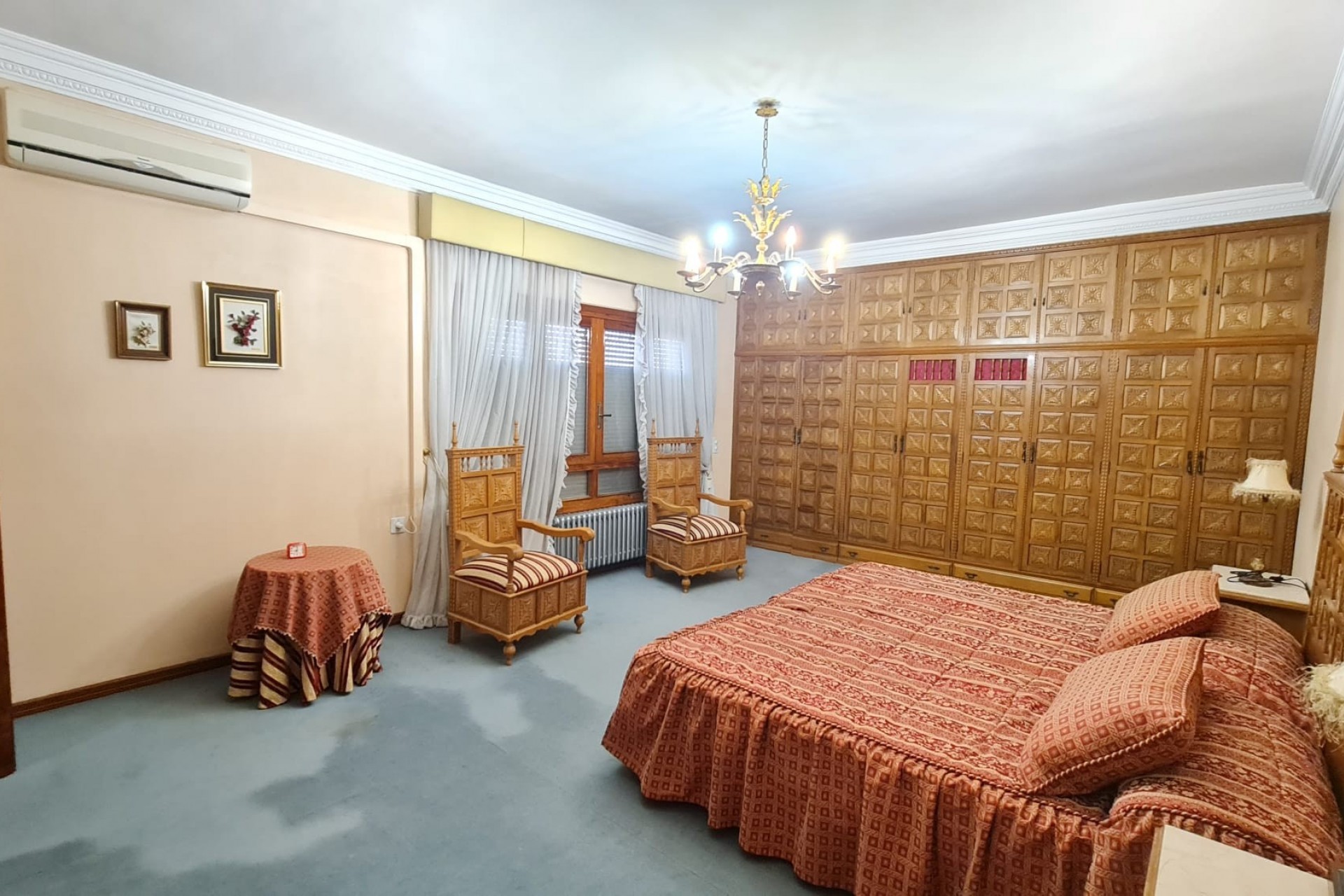 Brukt - Town House -
Elda - Inland