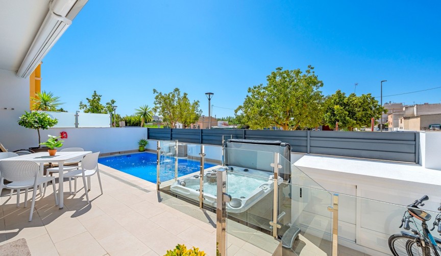 Brukt - Town House -
Formentera del Segura - Costa Blanca