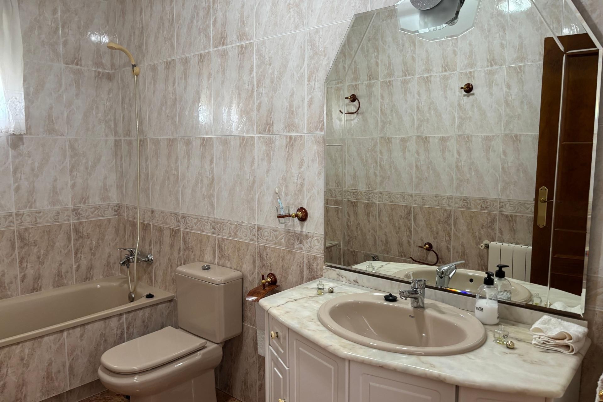 Brukt - Town House -
Formentera del Segura - Pueblo 5