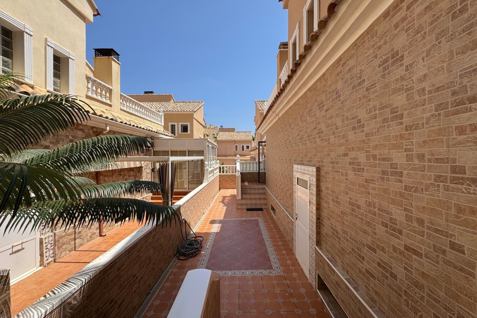 Brukt - Town House -
Guardamar del Segura - Urbanizaciones