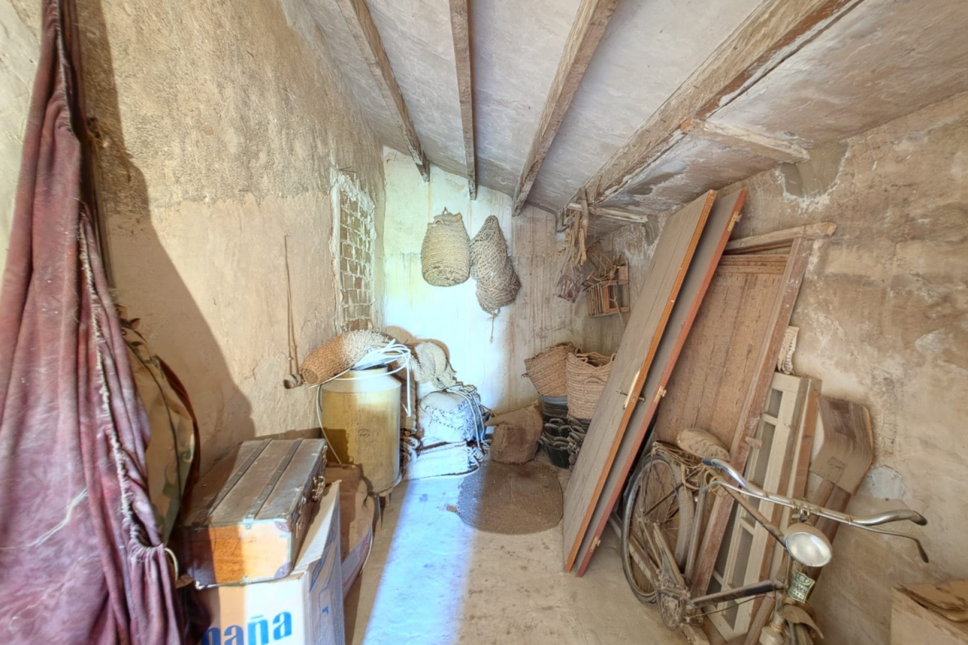 Brukt - Town House -
Hondón de las Nieves - Inland