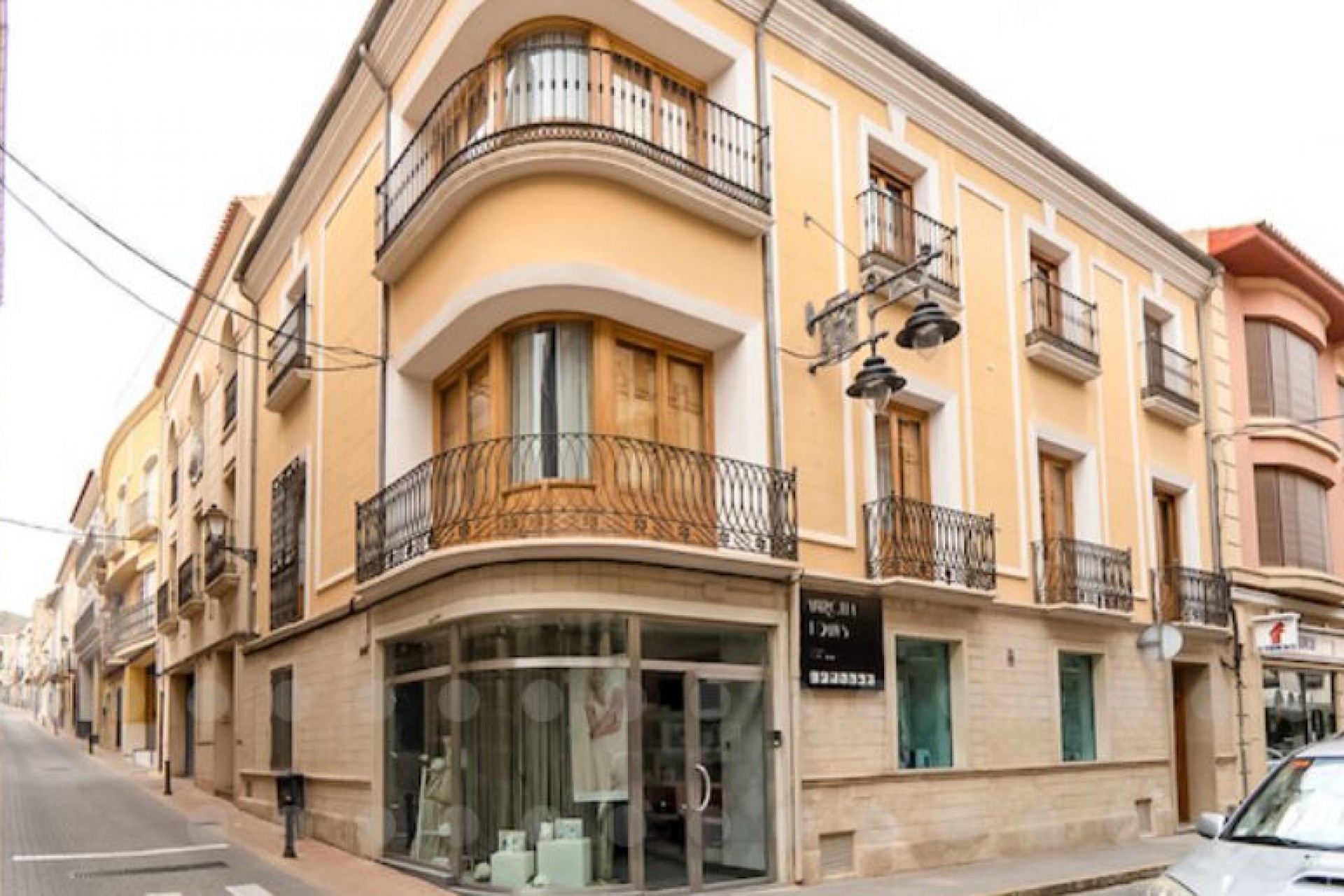 Brukt - Town House -
Jumilla - Inland