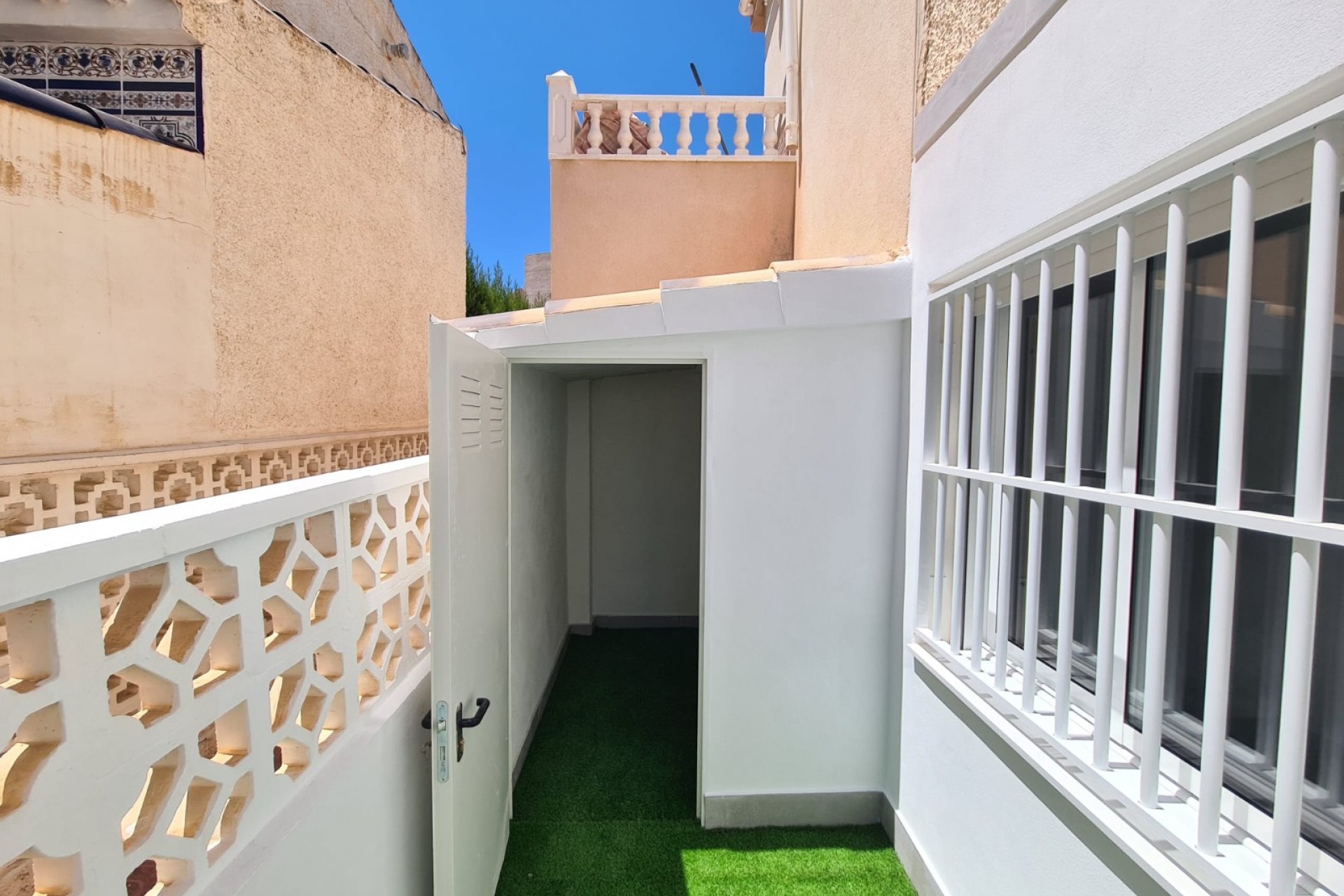 Brukt - Town House -
La Mata - Costa Blanca