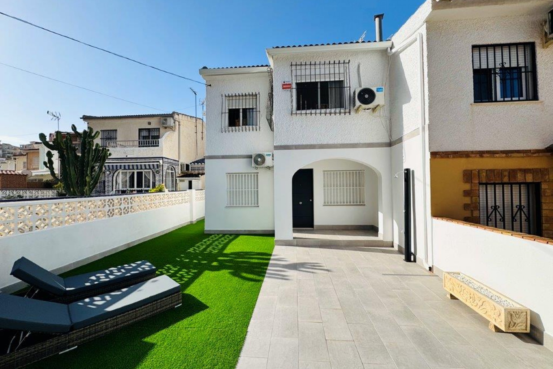 Brukt - Town House -
La Mata - Costa Blanca