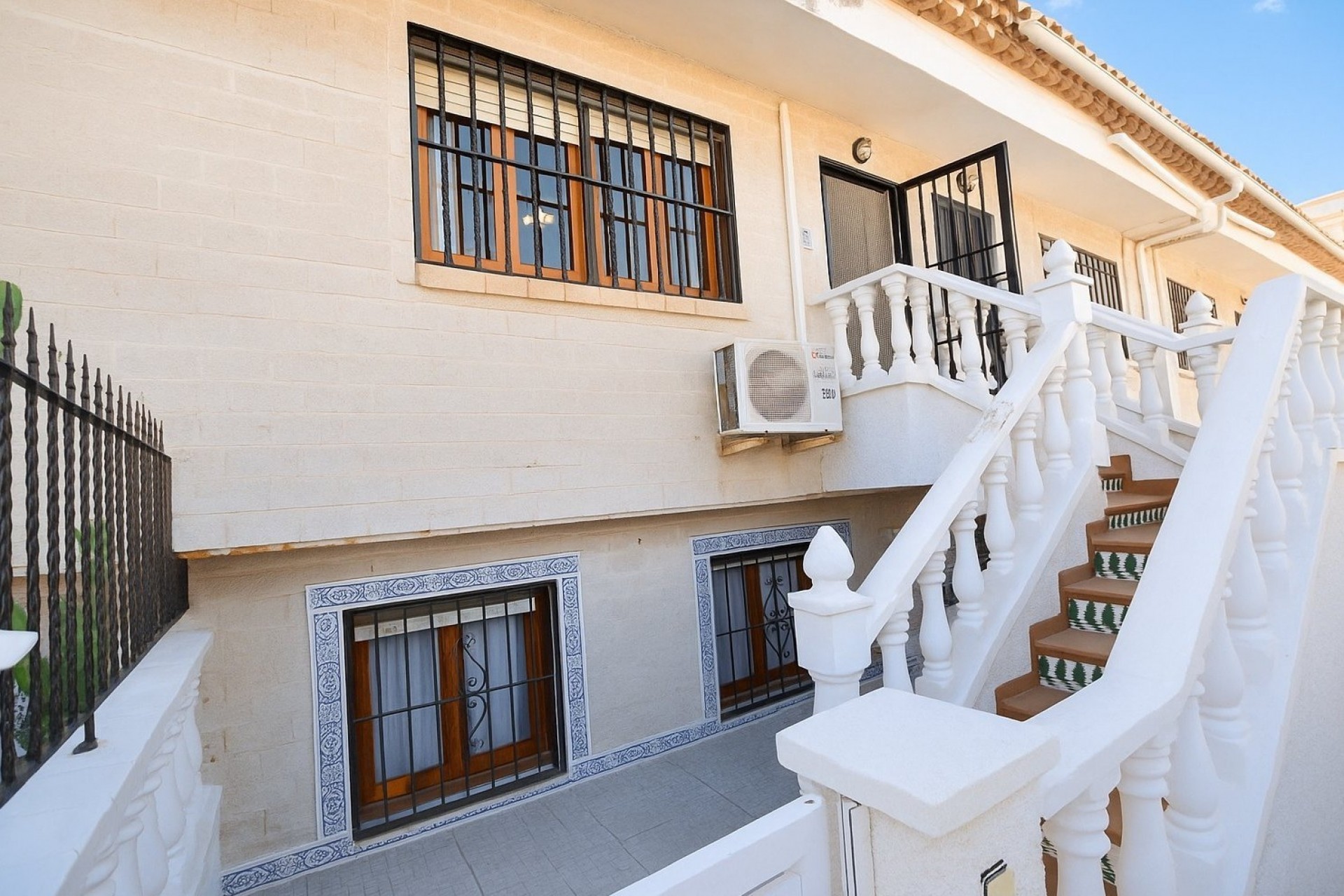 Brukt - Town House -
La Mata - Costa Blanca