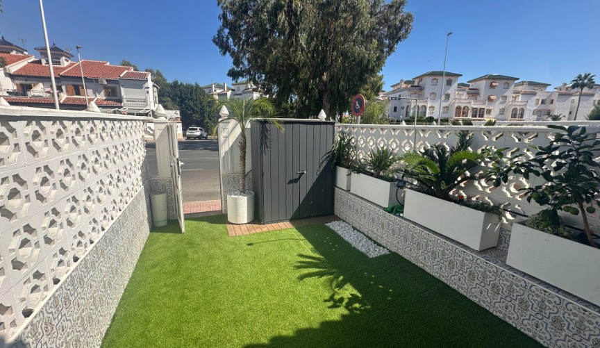 Brukt - Town House -
La Mata - Costa Blanca