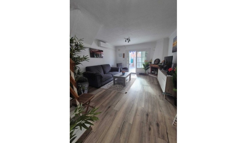 Brukt - Town House -
La Rosaleda - Inland