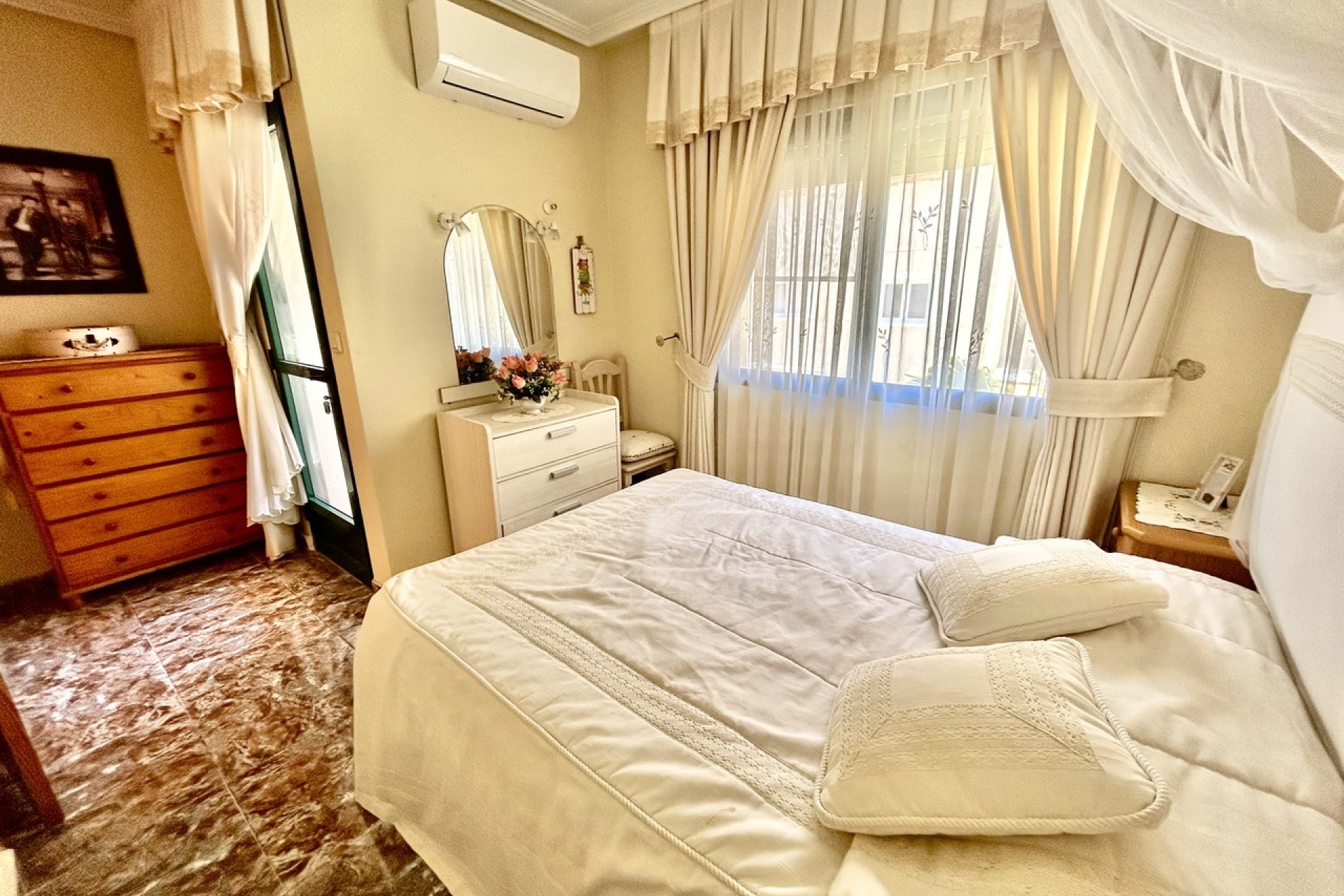 Brukt - Town House -
La Zenia - Costa Blanca