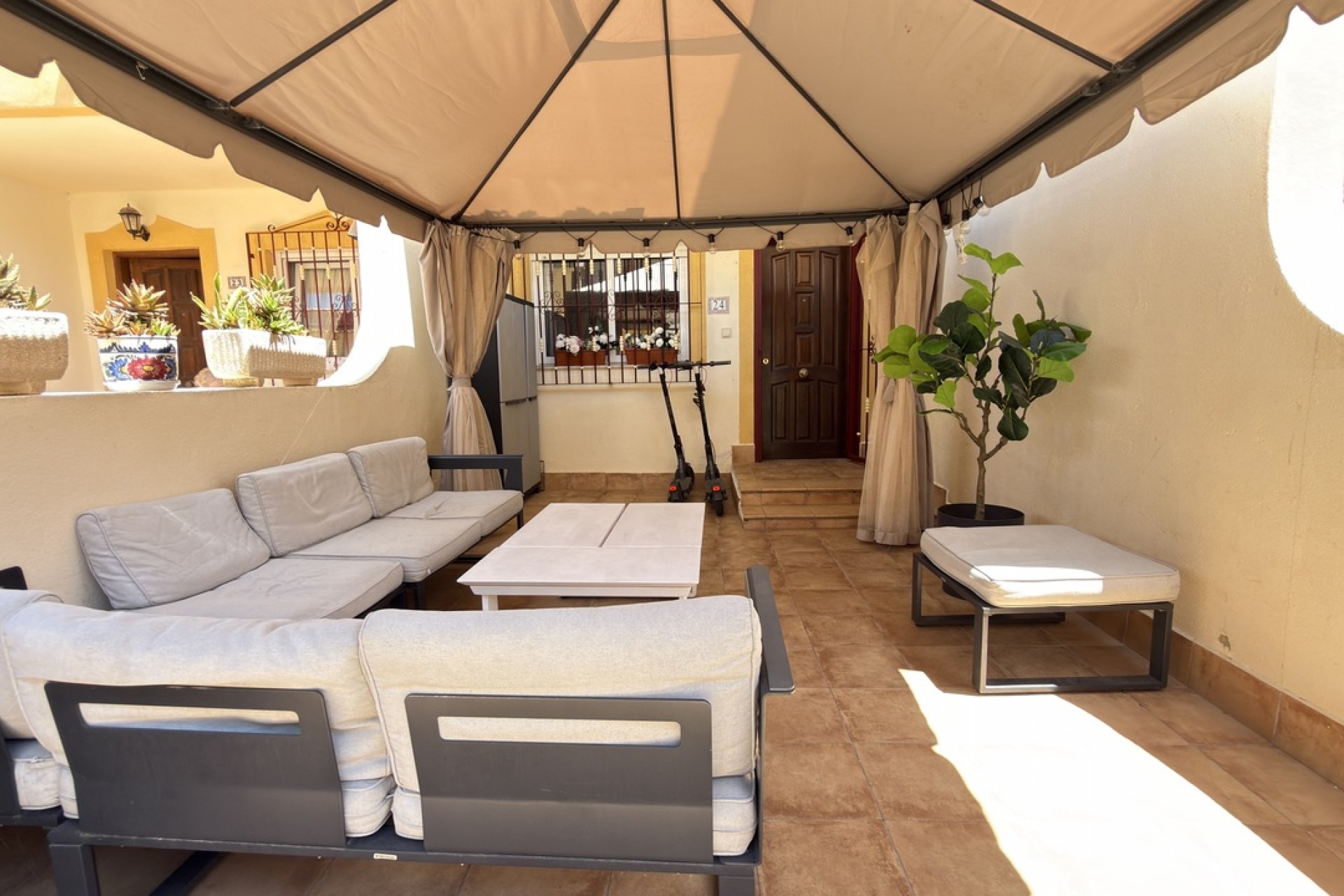 Brukt - Town House -
La Zenia - Costa Blanca