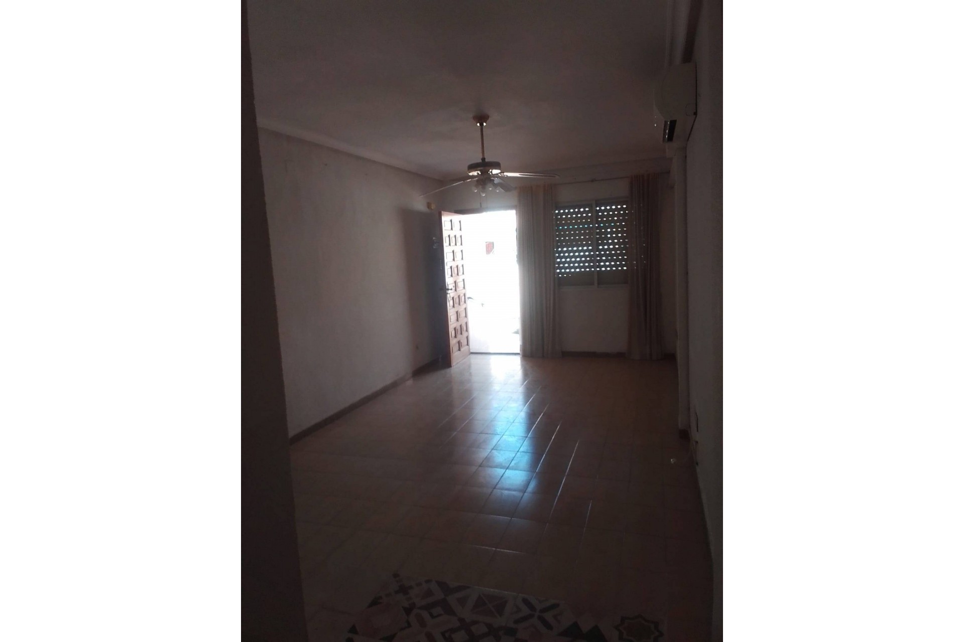 Brukt - Town House -
Lo Pagan - La Puntica