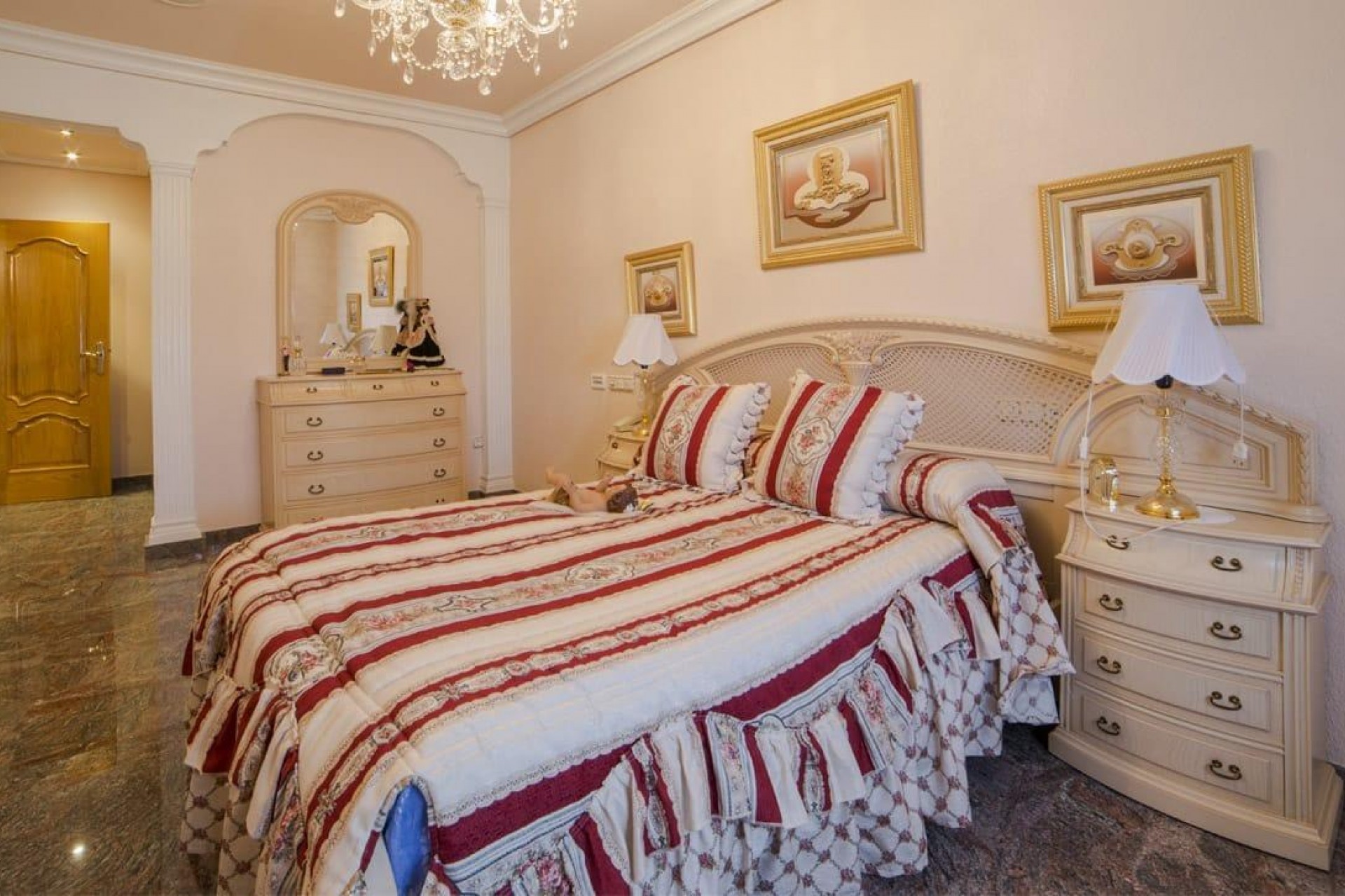 Brukt - Town House -
Los Alcazares - Centro
