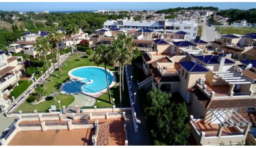 Brukt - Town House -
Mil Palmeras - Costa Blanca