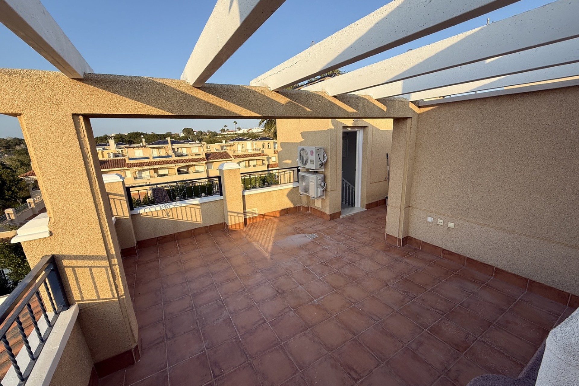 Brukt - Town House -
Mil Palmeras - Costa Blanca