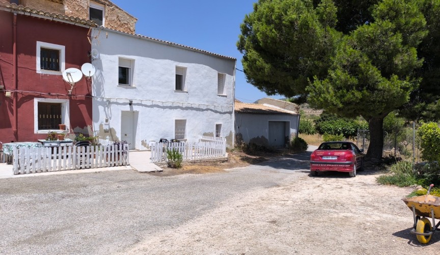 Brukt - Town House -
Monóvar/Monóver - Inland