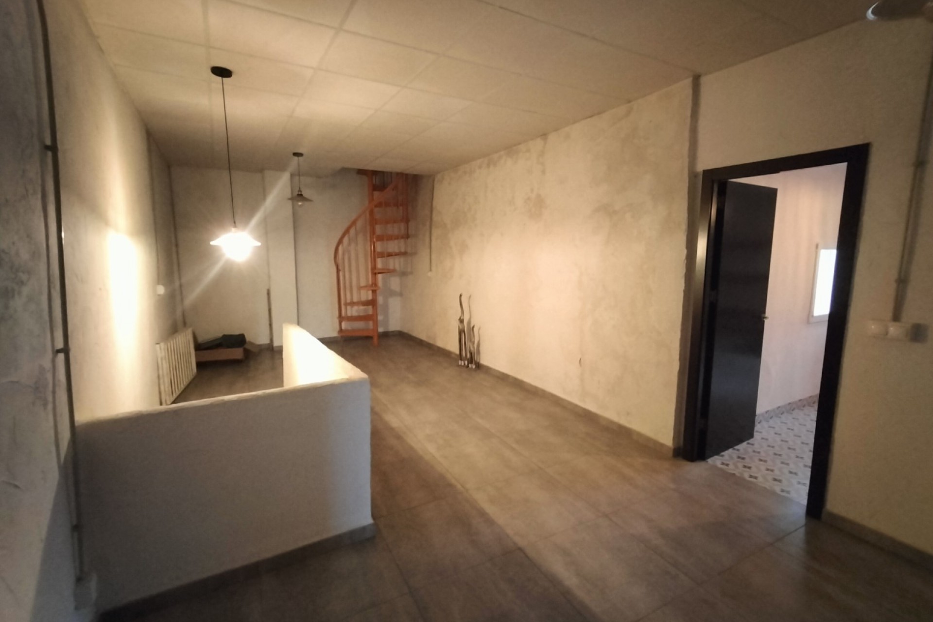 Brukt - Town House -
Monóvar/Monóver - Inland