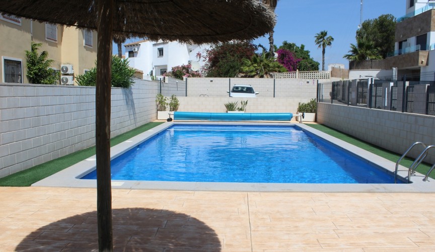 Brukt - Town House -
Orihuela Costa - Costa Blanca