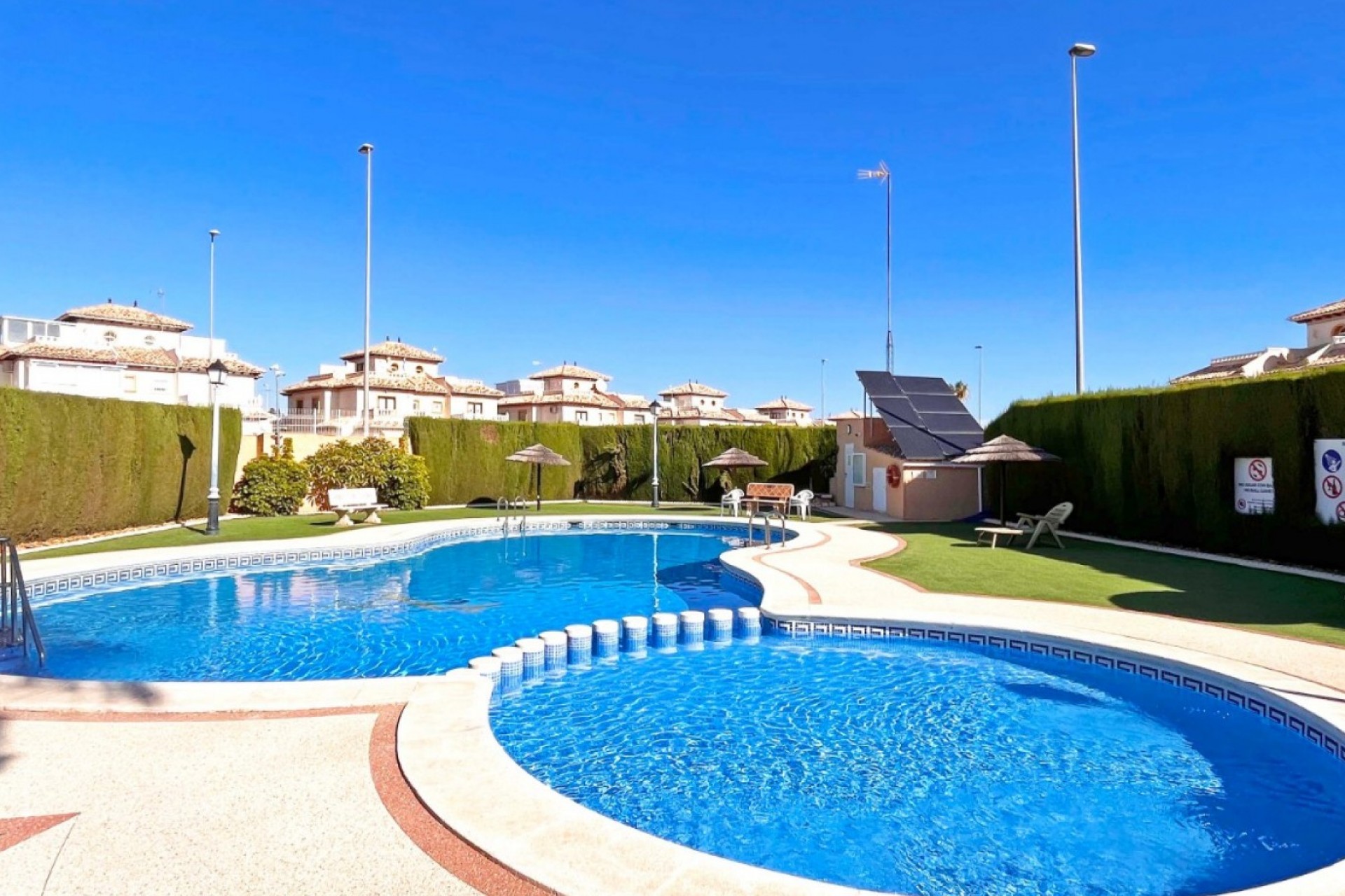 Brukt - Town House -
Orihuela Costa - Costa Blanca