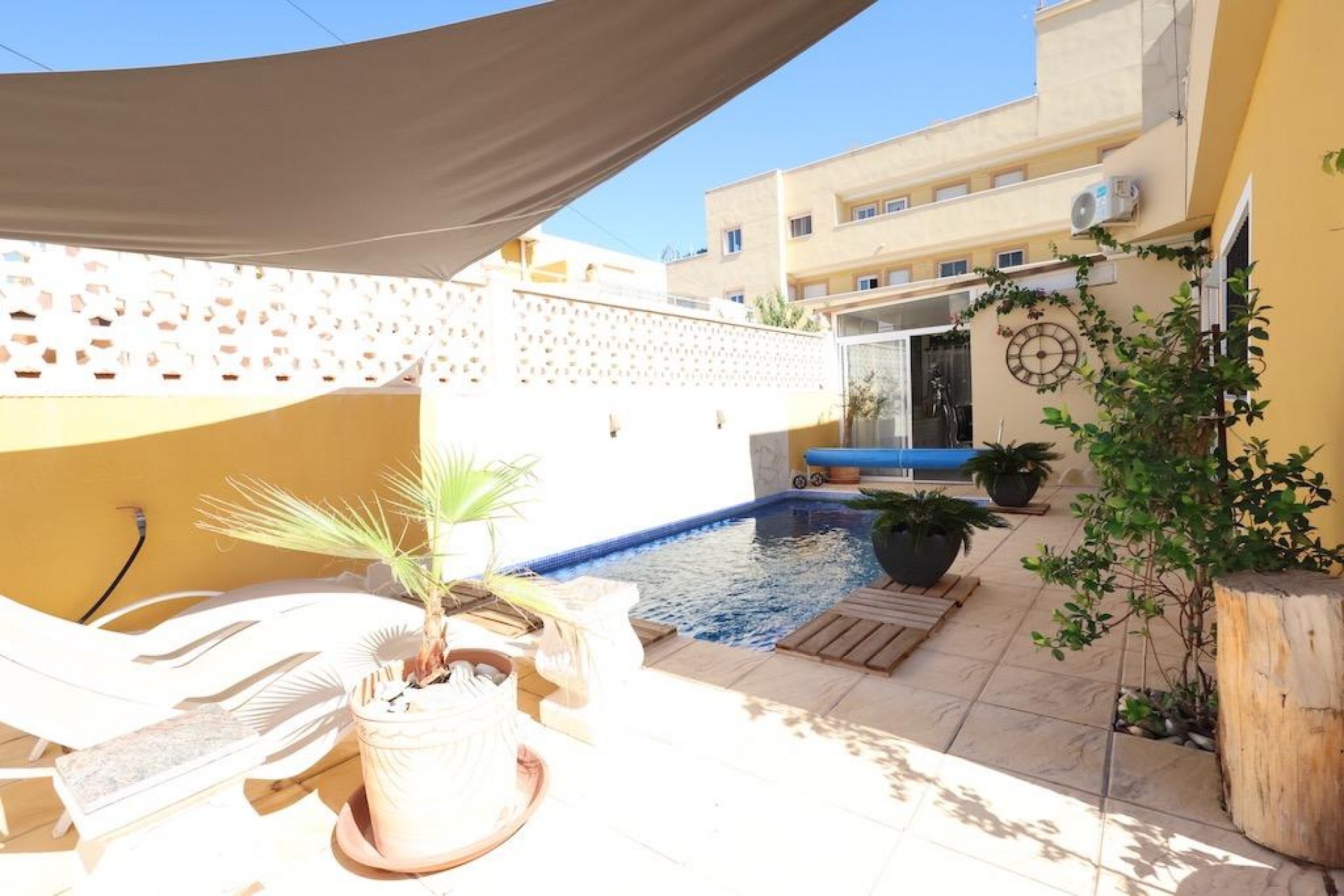 Brukt - Town House -
Orihuela Costa - Costa Blanca