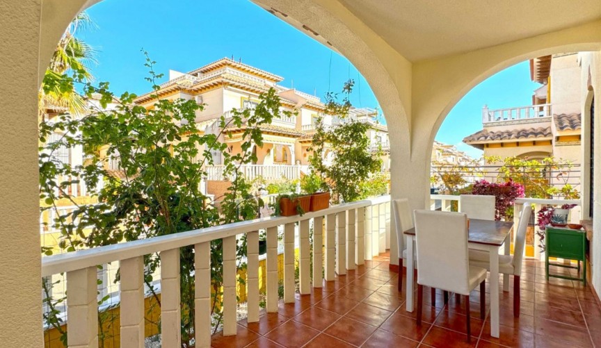 Brukt - Town House -
Orihuela Costa - Costa Blanca