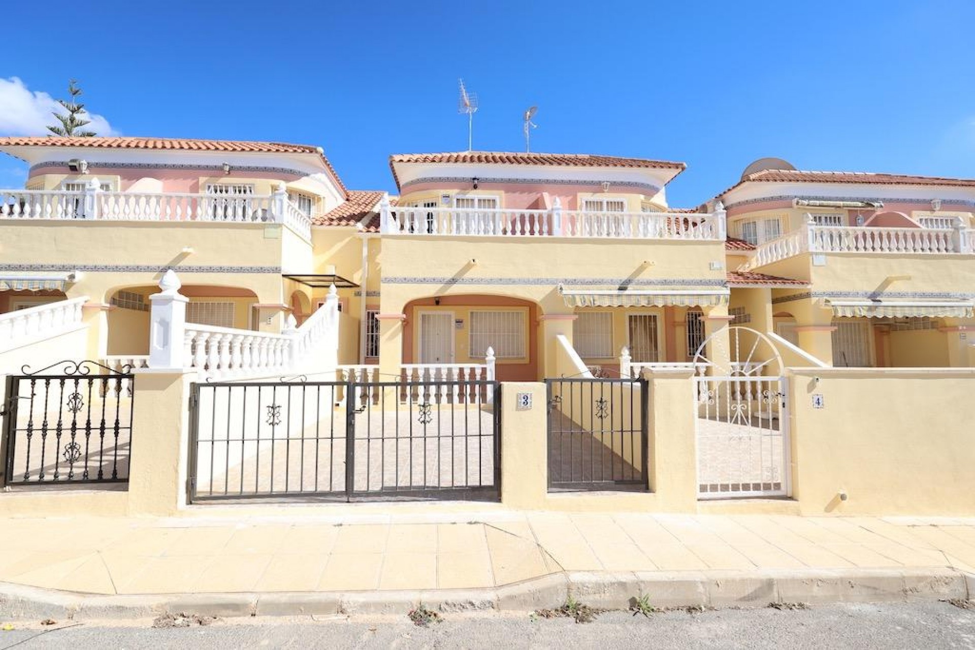 Brukt - Town House -
Orihuela Costa - Costa Blanca