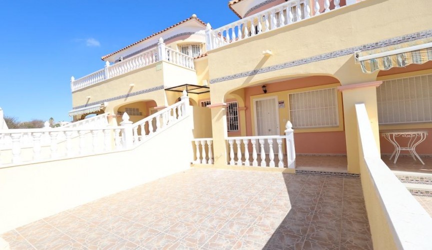 Brukt - Town House -
Orihuela Costa - Costa Blanca