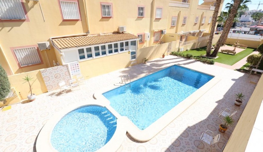 Brukt - Town House -
Orihuela Costa - Costa Blanca