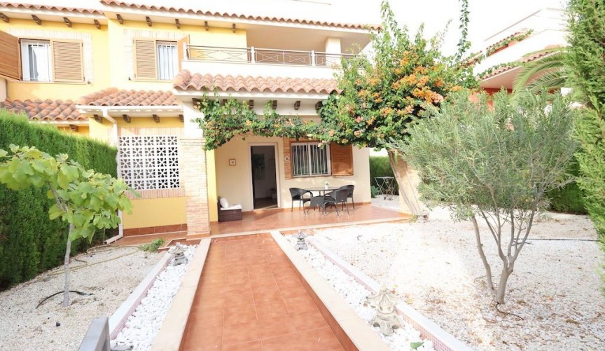 Brukt - Town House -
Orihuela Costa - Costa Blanca