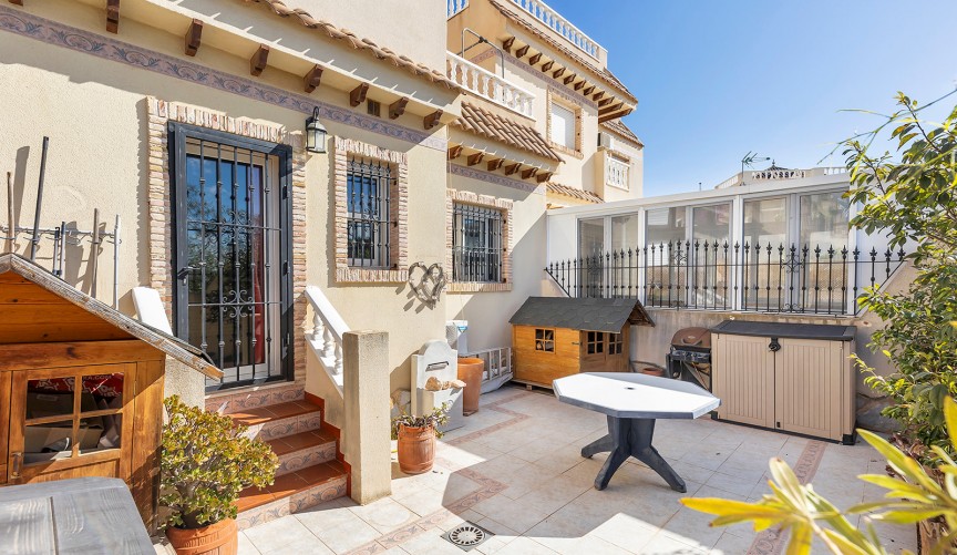 Brukt - Town House -
Orihuela Costa - Costa Blanca