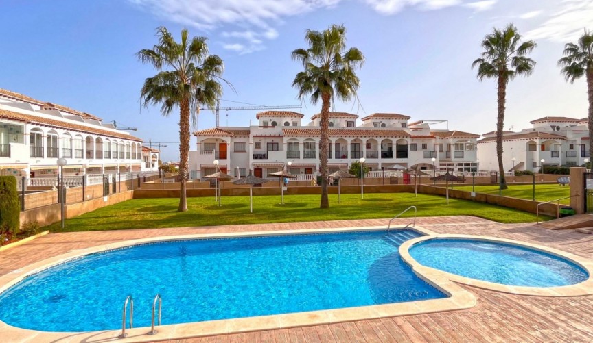 Brukt - Town House -
Orihuela Costa - Costa Blanca