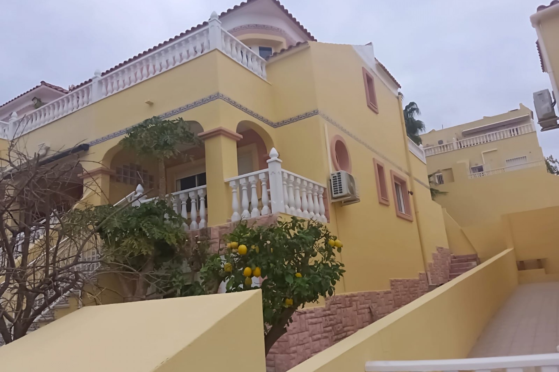 Brukt - Town House -
Orihuela Costa - Costa Blanca