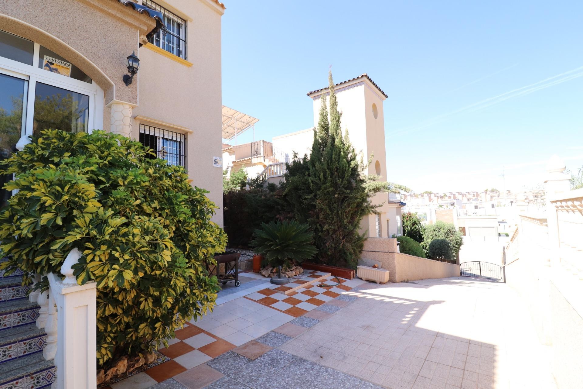 Brukt - Town House -
Orihuela Costa - Costa Blanca