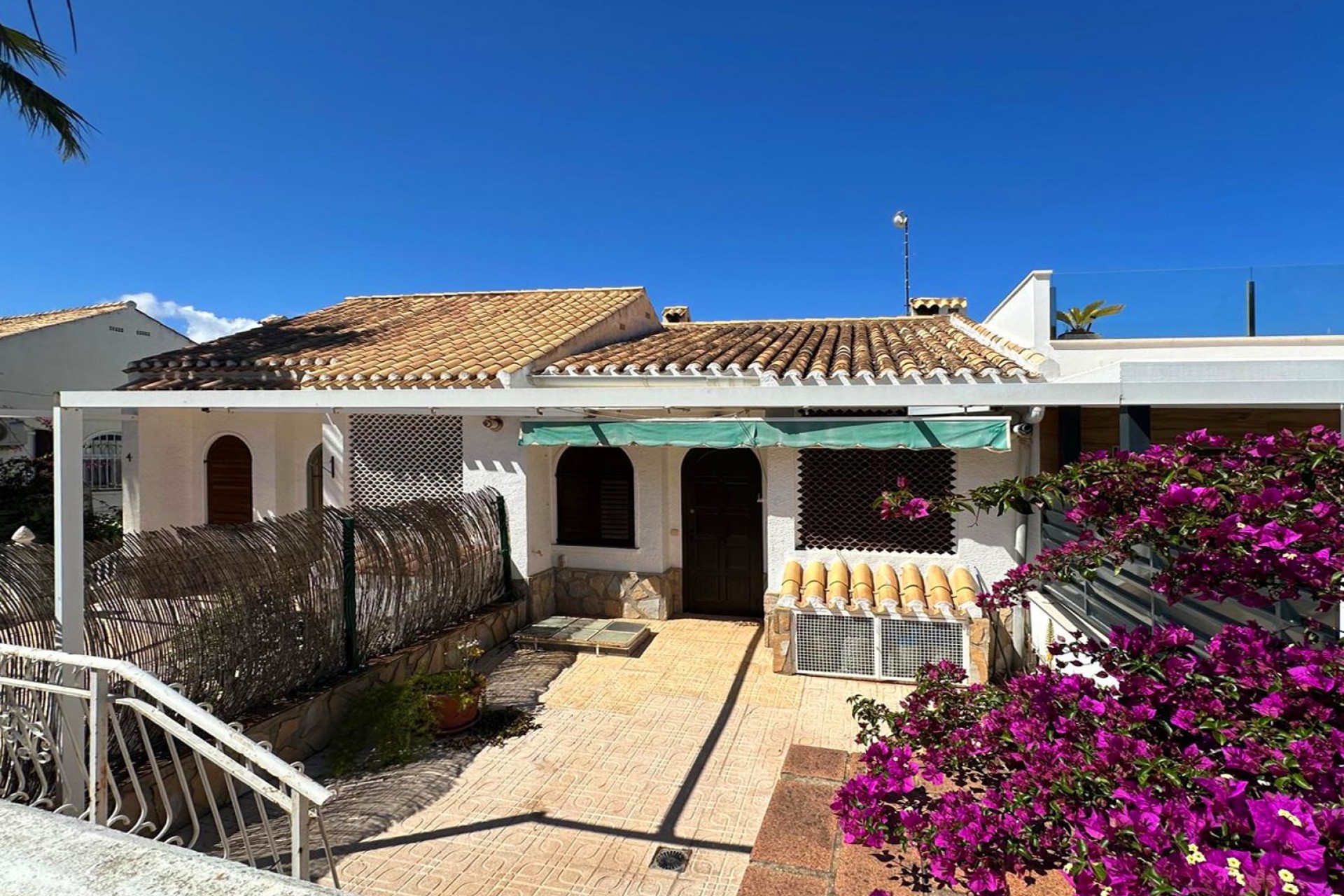 Brukt - Town House -
Orihuela Costa - Costa Blanca