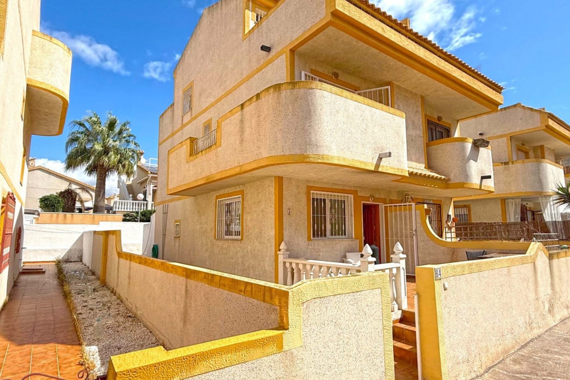 Brukt - Town House -
Orihuela Costa - Costa Blanca