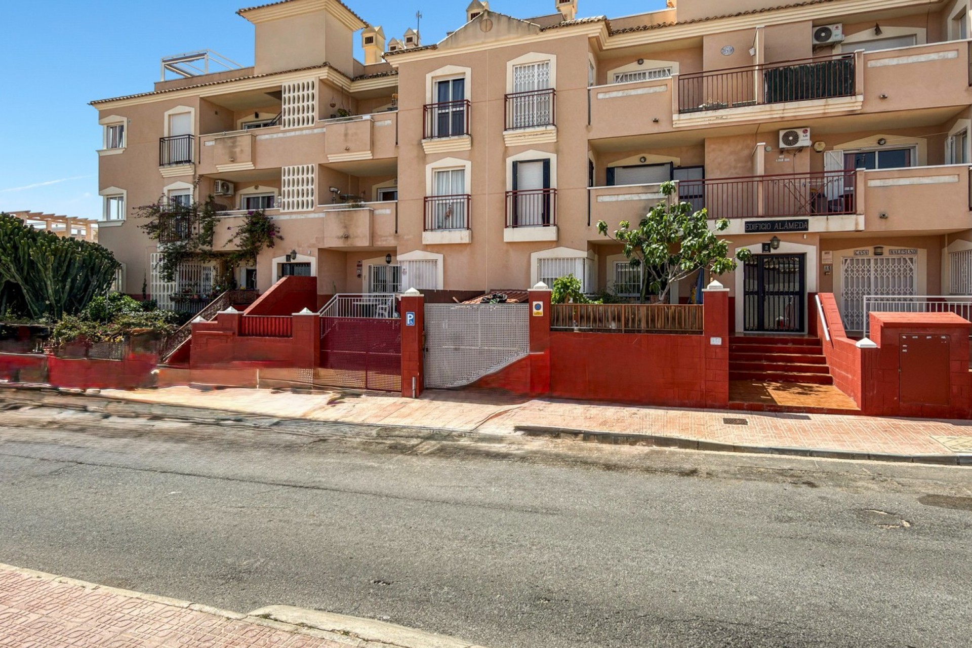Brukt - Town House -
Orihuela Costa - Costa Blanca