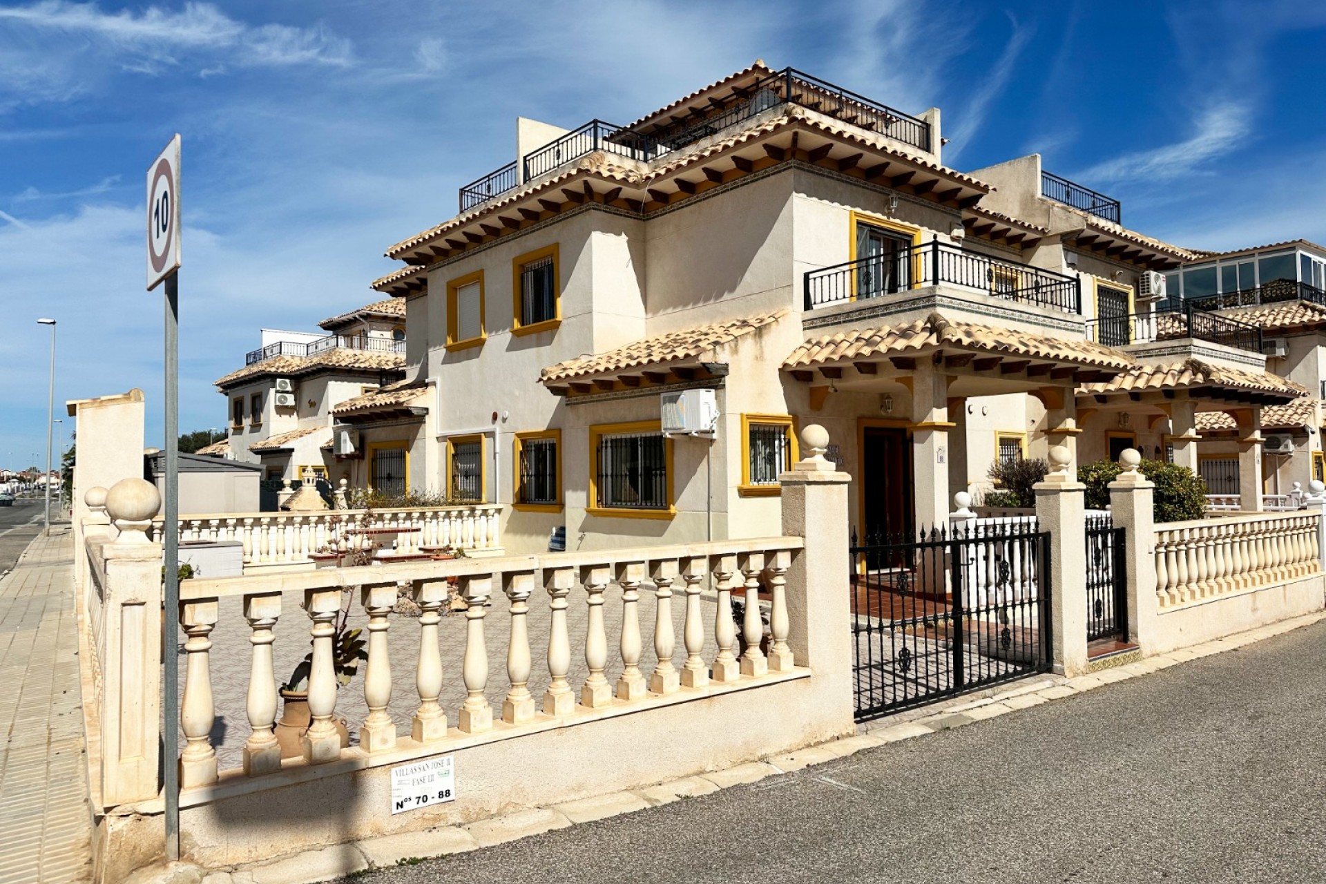 Brukt - Town House -
Orihuela Costa - Costa Blanca