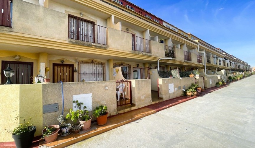 Brukt - Town House -
Orihuela Costa - Costa Blanca