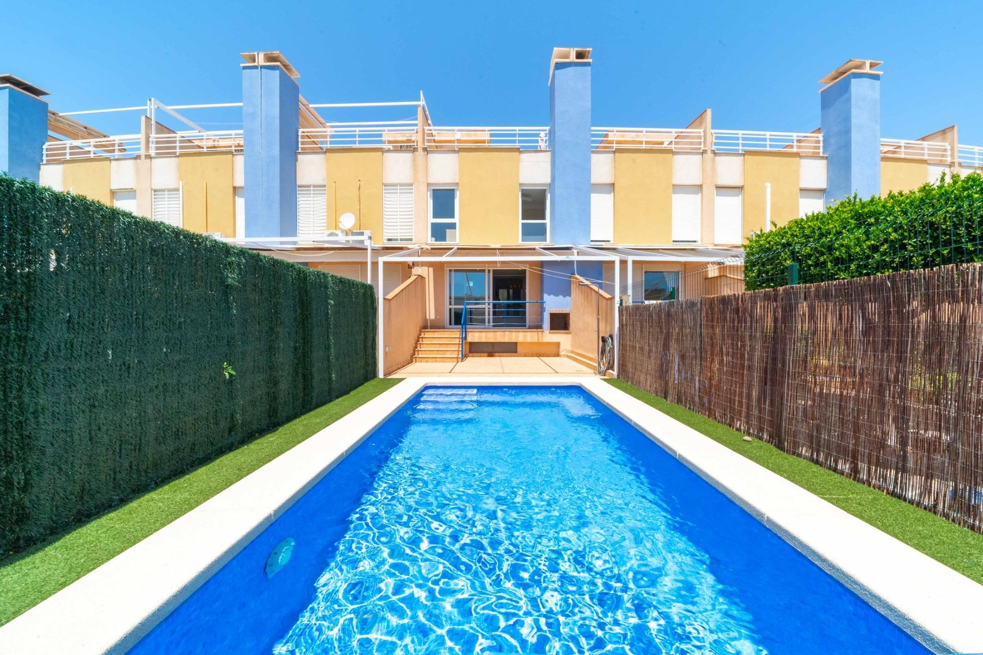 Brukt - Town House -
Orihuela Costa - Costa Blanca