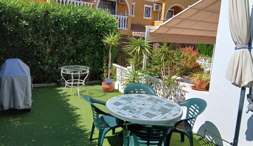 Brukt - Town House -
Orihuela Costa - Costa Blanca