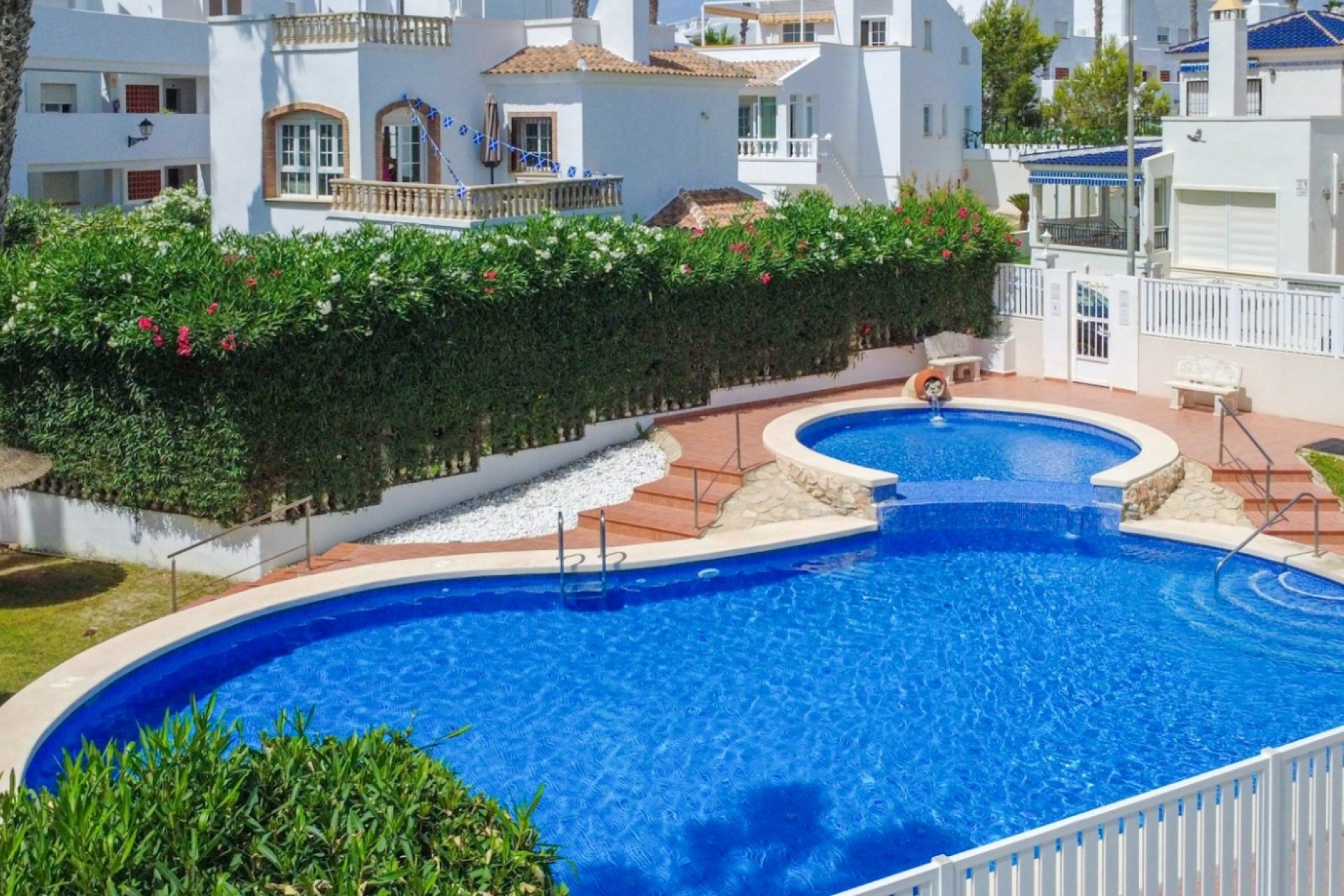 Brukt - Town House -
Orihuela Costa - Costa Blanca