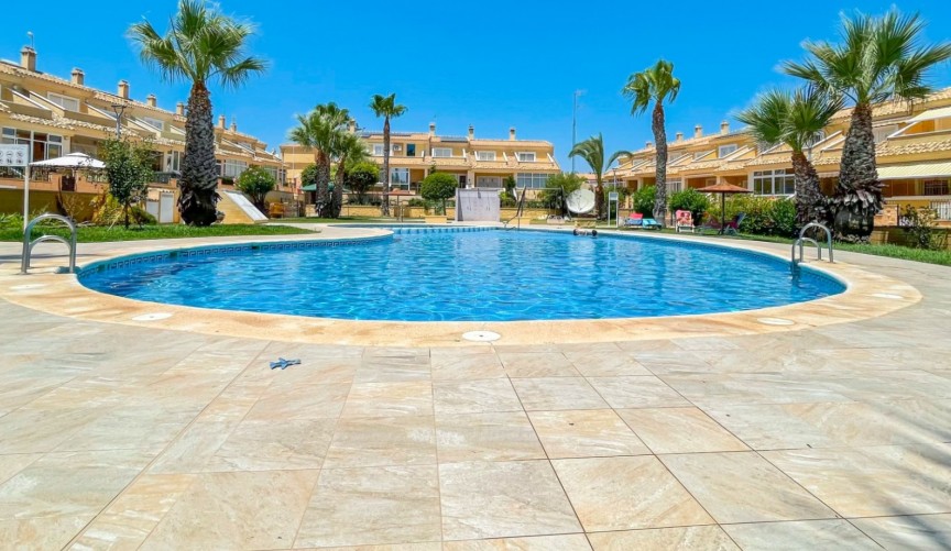 Brukt - Town House -
Orihuela Costa - Costa Blanca