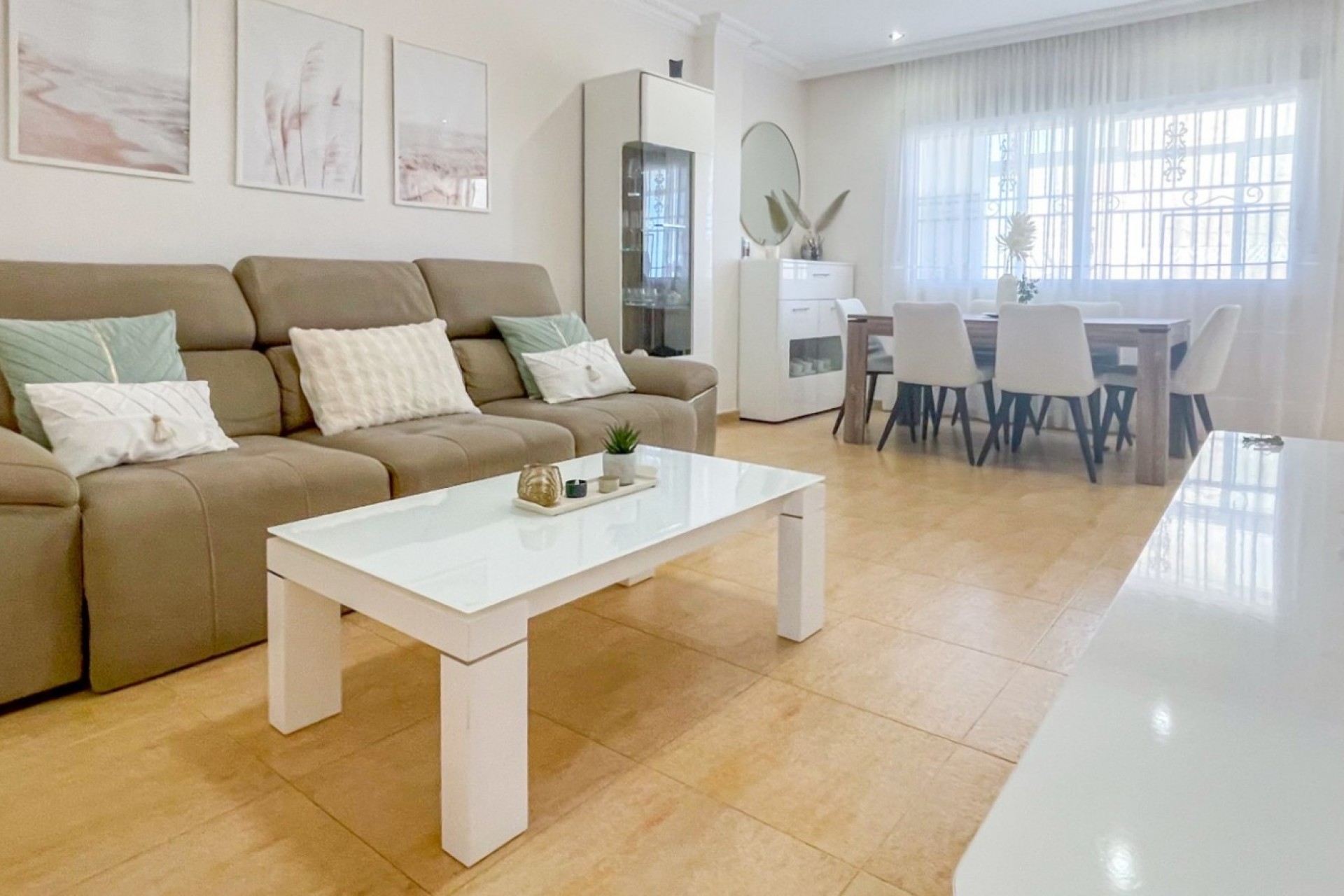 Brukt - Town House -
Orihuela Costa - Costa Blanca