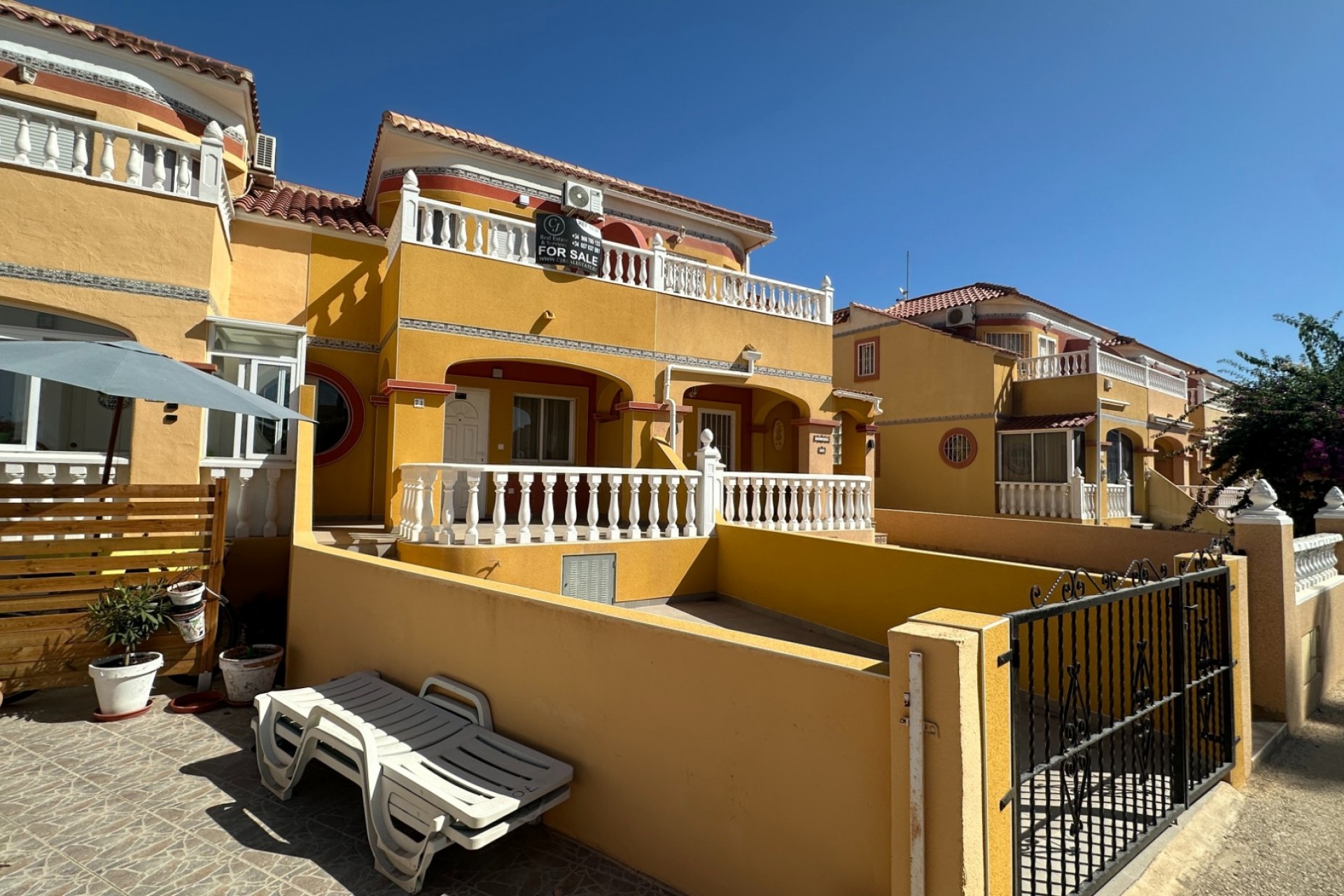 Brukt - Town House -
Orihuela Costa - Costa Blanca