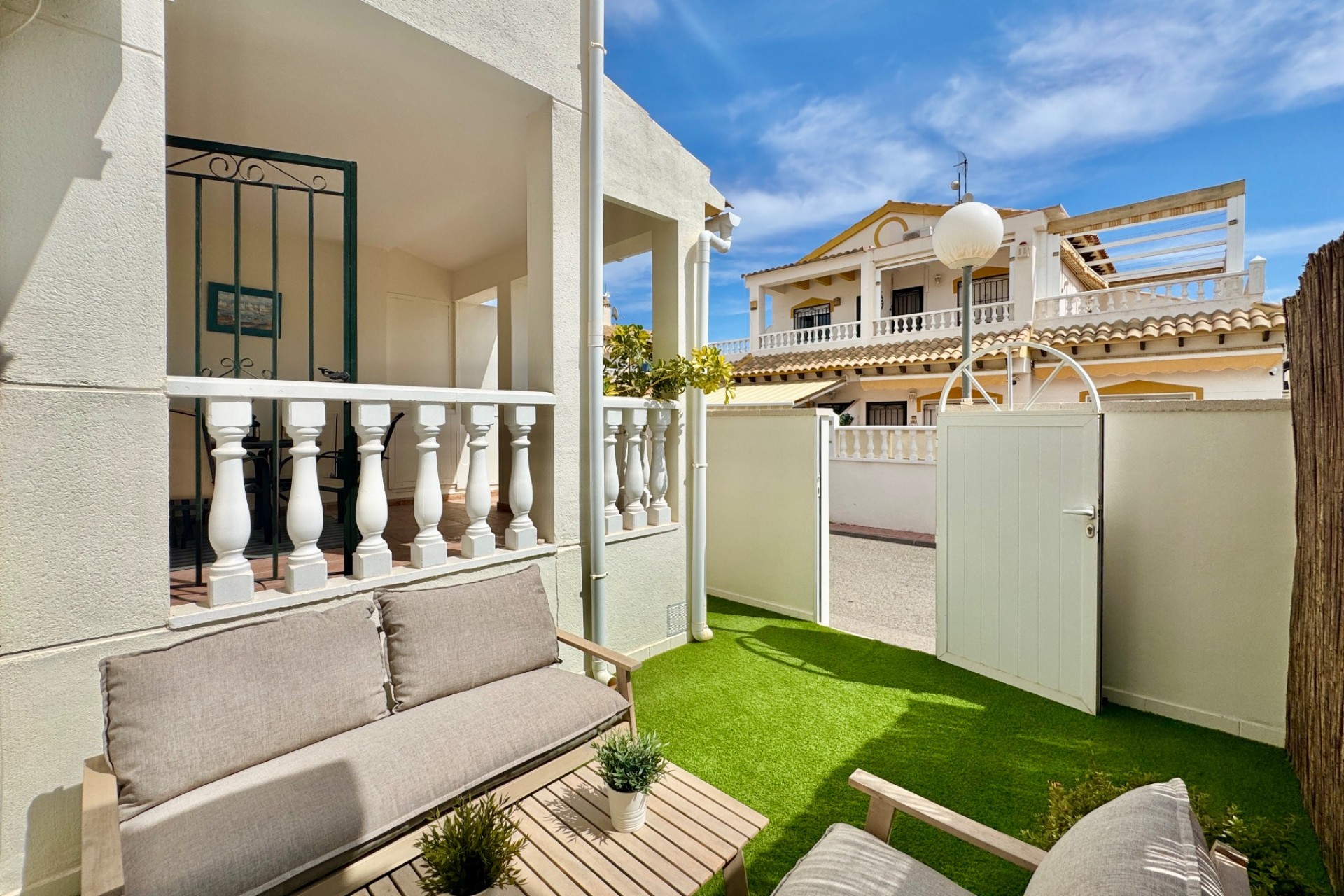 Brukt - Town House -
Orihuela Costa - Costa Blanca