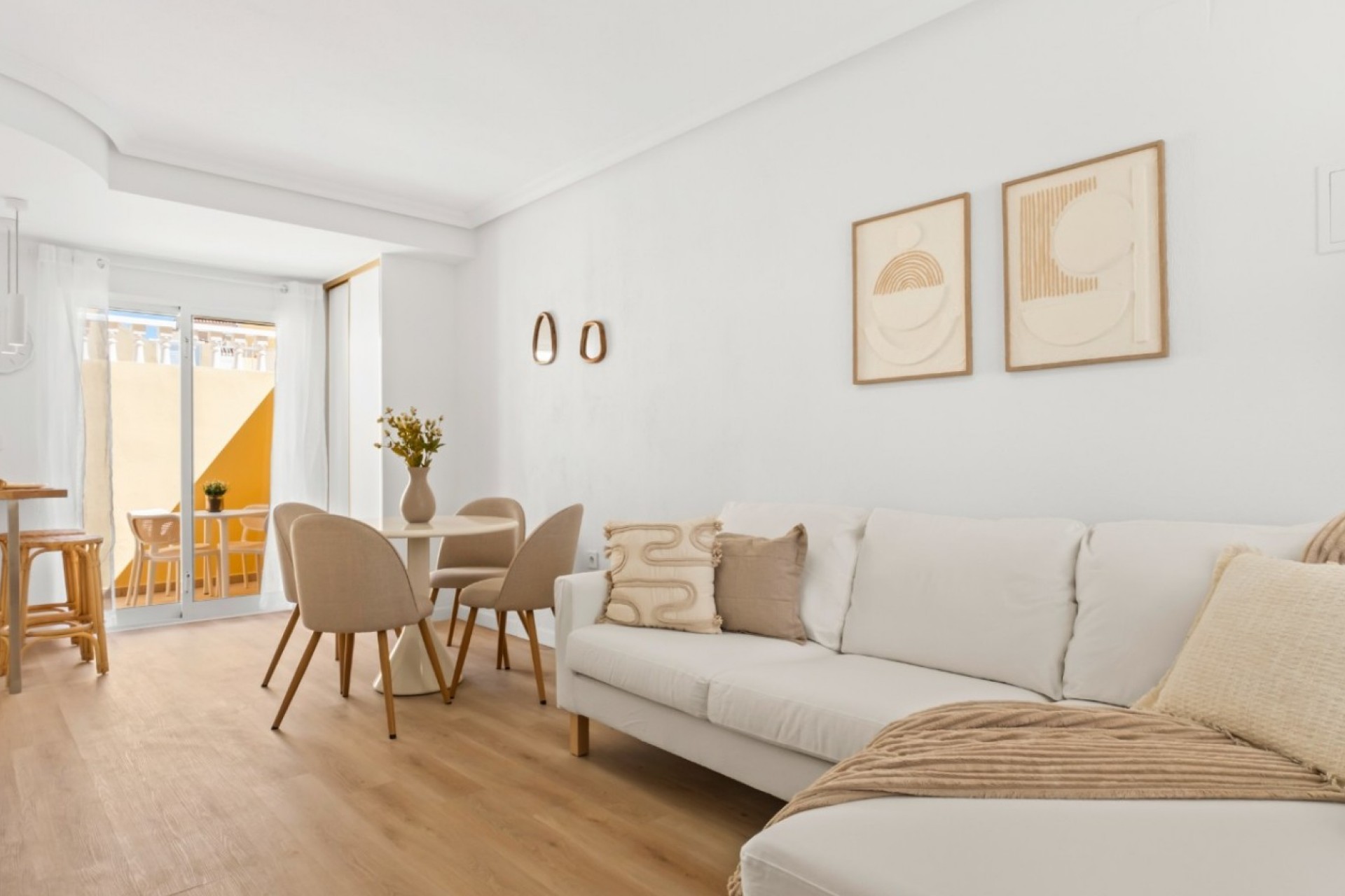 Brukt - Town House -
Orihuela Costa - Costa Blanca