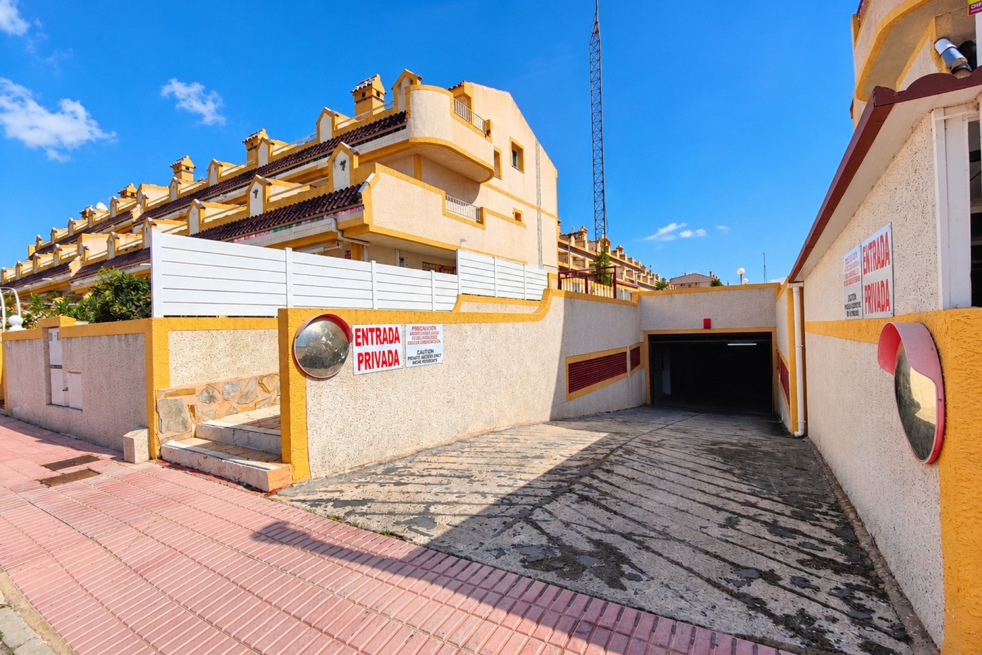 Brukt - Town House -
Orihuela Costa - Costa Blanca