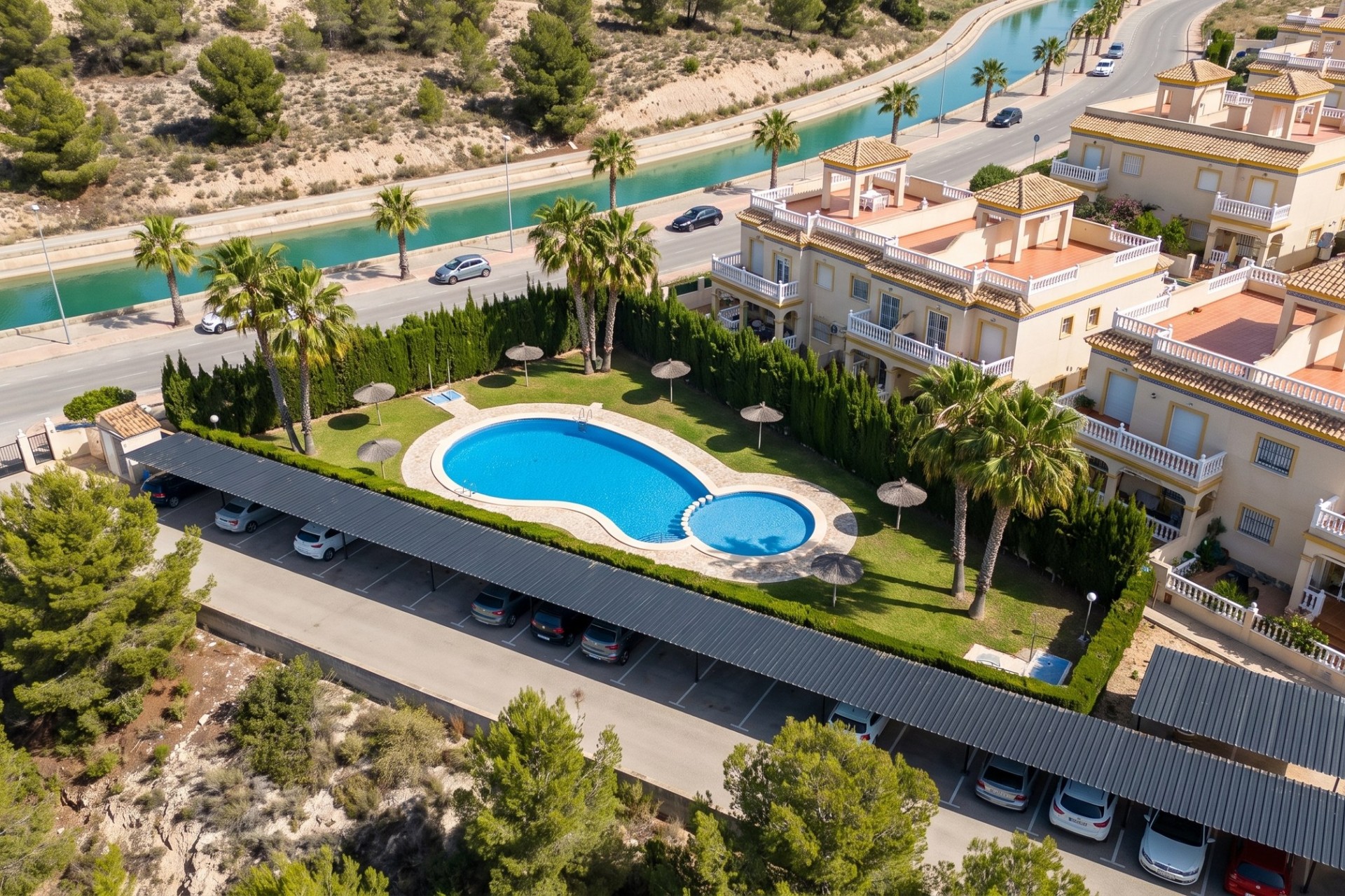 Brukt - Town House -
Orihuela Costa - Costa Blanca